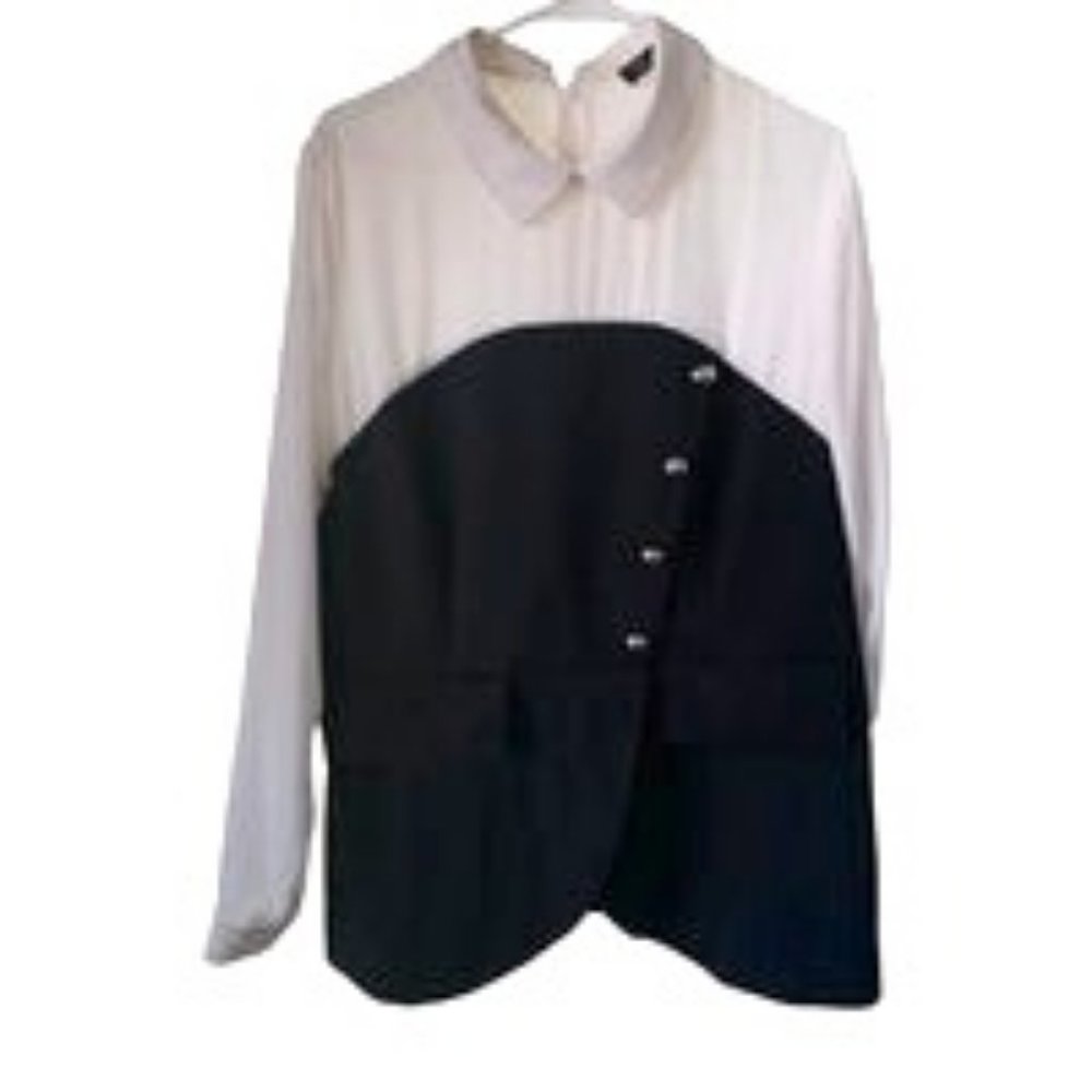 Eloquii White Two-fer Top w/ Faux pockets